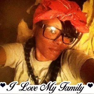 Meet your Posher, Halasia